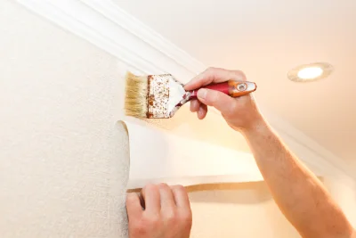 Pose de papier peint à Cambernard — revêtements muraux et toiles de verre